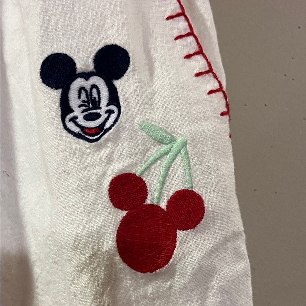 Old Navy + Disney Linen Blend Shorts
